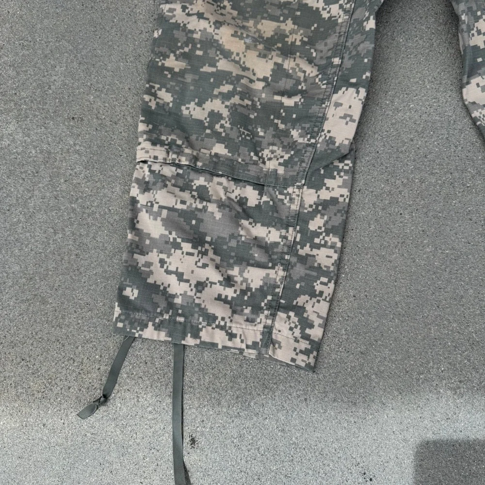 US Army ACU Digital Camo Cargo Pants Small Military Trousers